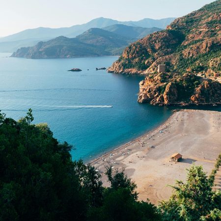 Les différents types d’hébergements pour des vacances en Corse